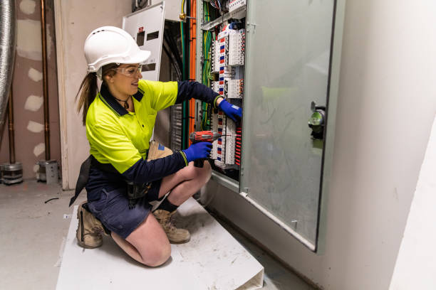 Best Emergency Electrical Repair  in Rhinelander, WI